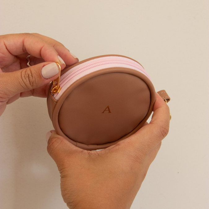 Bolsinha redonda personalizada - Chocomelo